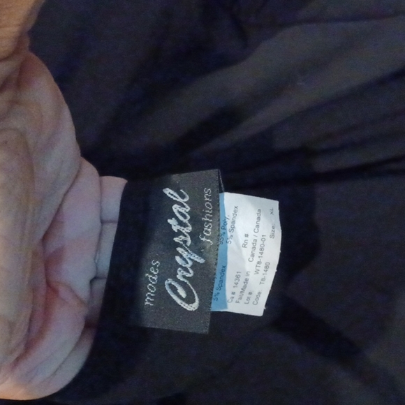 Modes Crystal 3/4 Blouse, 22"=PTP, 28" L - Picture 6 of 6